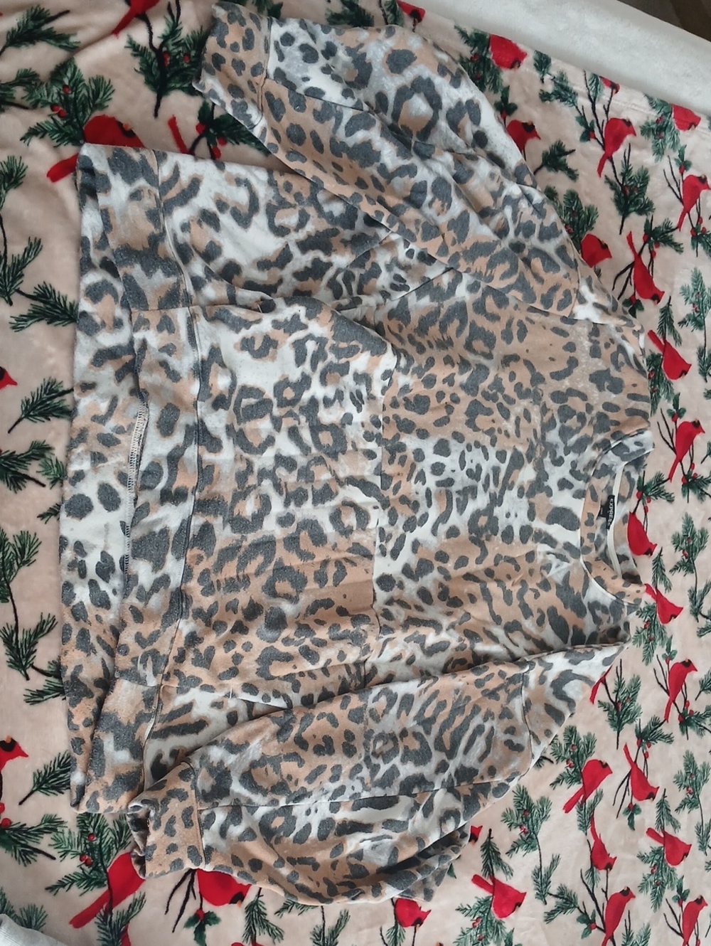 Express Leopard Print Pullover - Beige, Gray, White